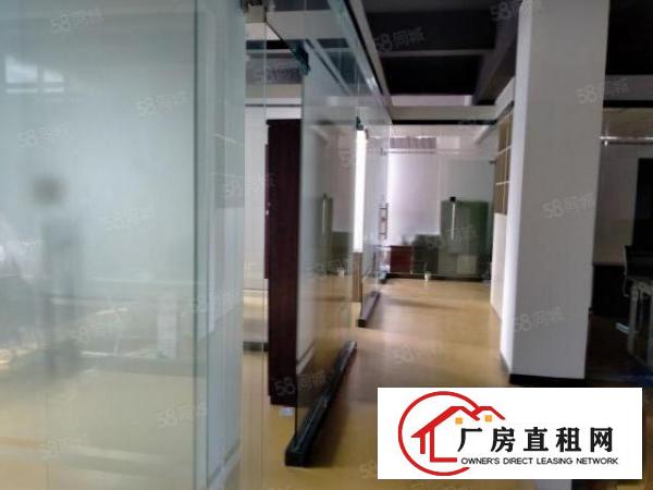  辅城坳工业区带现成装修厂房出租
