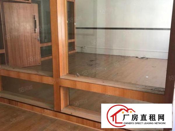  楼上水电齐全厂房出租560平米