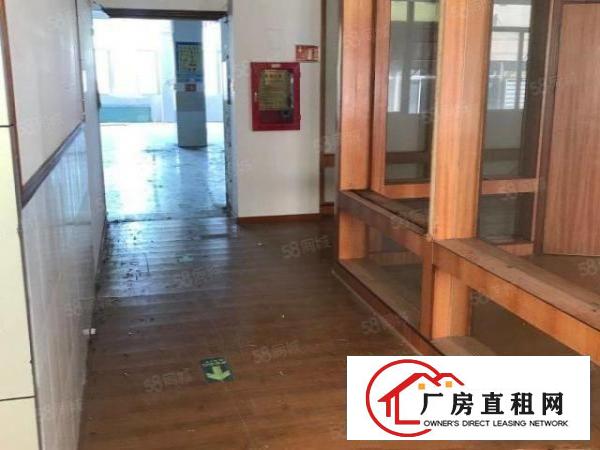  楼上水电齐全厂房出租560平米