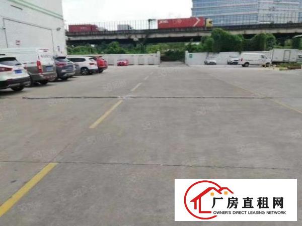  平湖新木超大空地厂房，单层1600平可同时供20台大货车