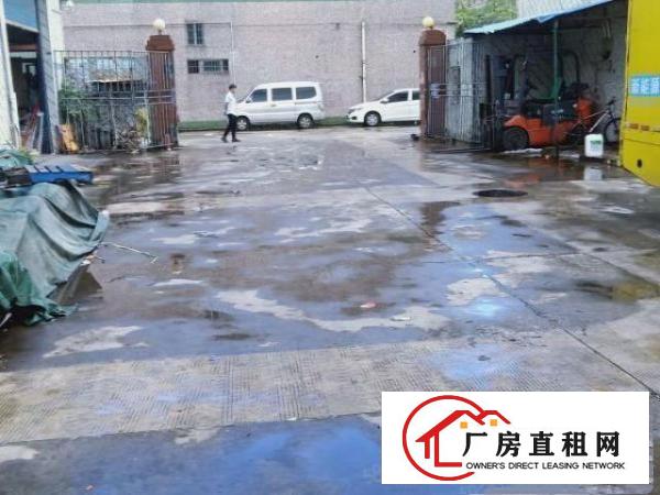  平湖华南城旁新木产业园3500平方厂房出租一楼仓库招租