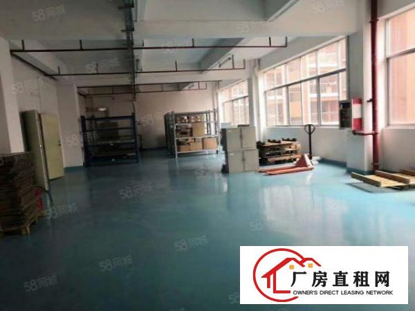  平湖辅城坳工业区1340平方厂房出租。带办公室出租