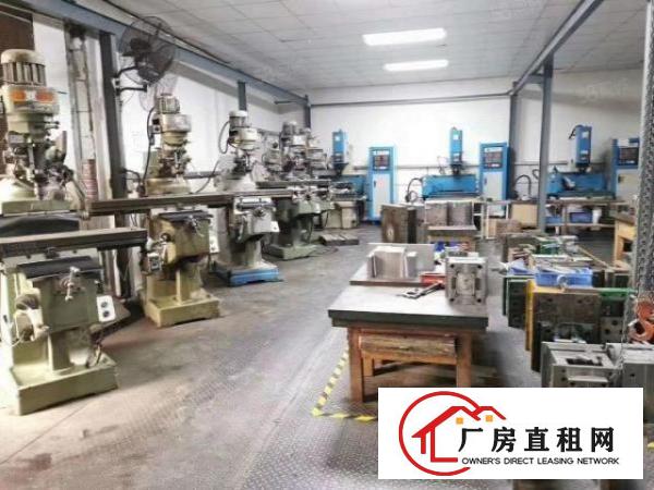 平湖华南城边上厂房招租一楼层高5.5米，带行车现成办公室