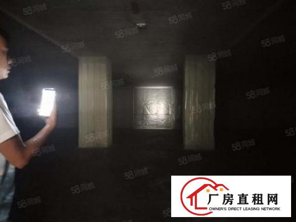  华南城附近厂房一楼2500平方带500平方冻库