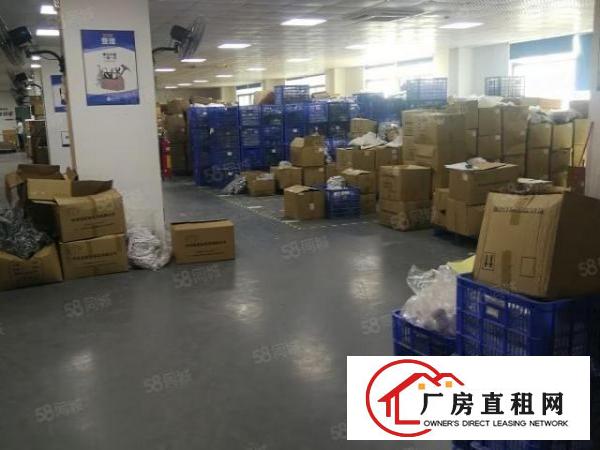  平湖地铁口新出二三楼1000平方带装修厂房出租