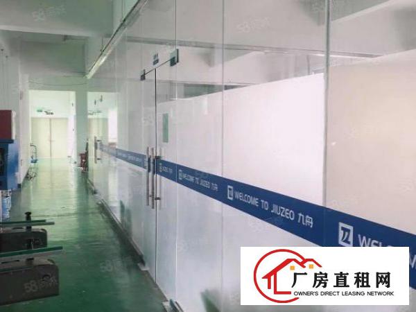  华南城附，820平方现成水电办公室装修厂房出租