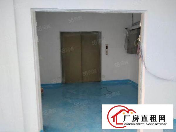  平湖平龙路靠近凤岗独门独院四楼1680带地坪漆厂房出租