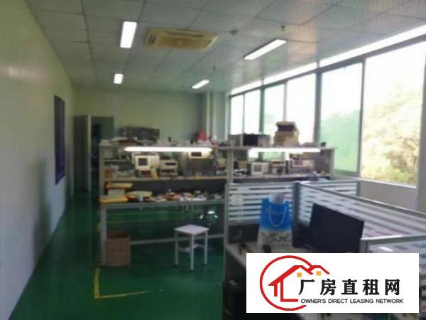  布吉上李朗工业区十号线地铁站