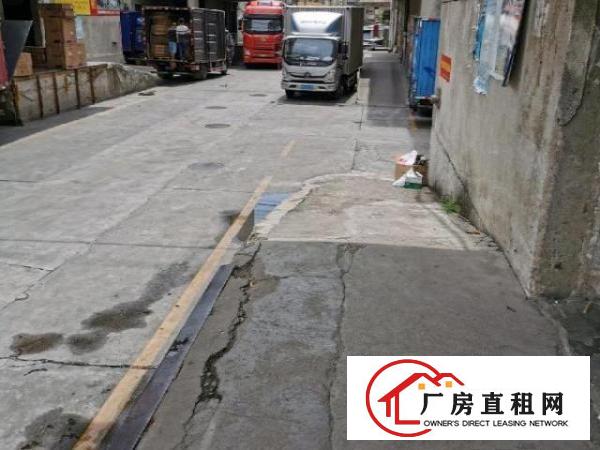  一楼厂房（仓库）招租，靠近布吉地铁站