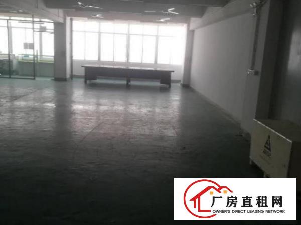  布吉秀峰工业城A5栋东130平米，超低价！房东急租！