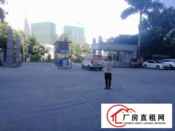  布吉李朗楼上500平带装修厂房出租，无转让费