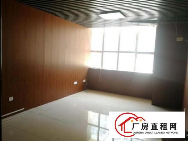 布吉李朗楼上500平带装修厂房出租，无转让费