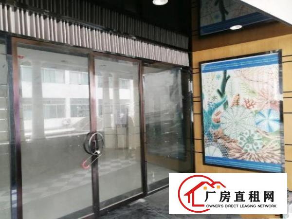  招工方便，车位充足，户型方正好用，形象好