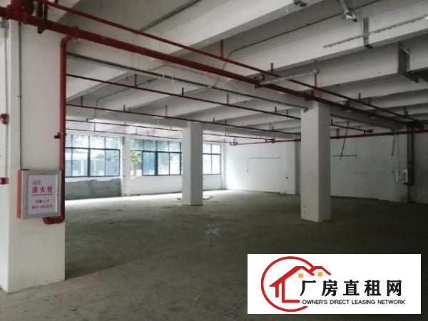  招工方便，车位充足，户型方正好用，形象好