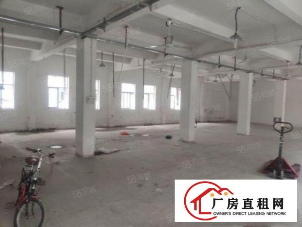  布吉新出1500平标准厂房出租大小可分租园区空地超大