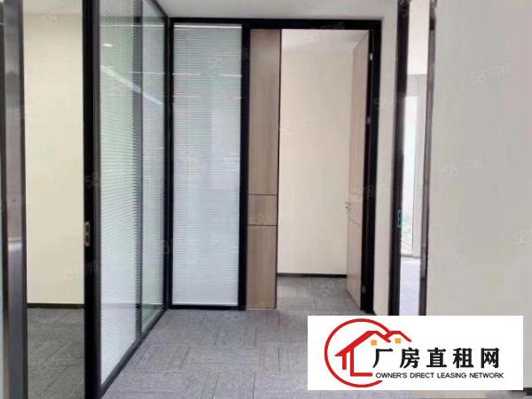  停车位充足，可申请创业补贴，20至100平，高大上价格还实在