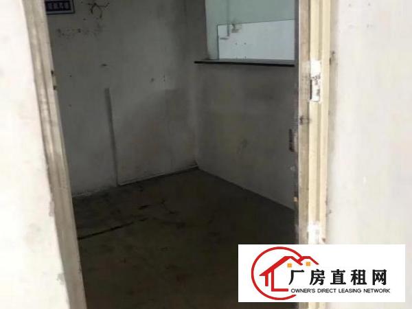  超值厂房，环境舒适，交通方便