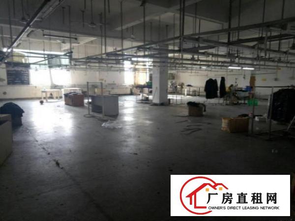  六约埔厦工业区楼上300平方带现成服装厂出租