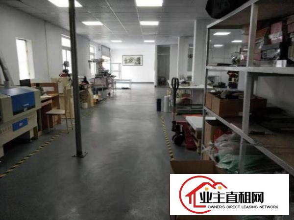  横岗荷坳地铁口厂房一二楼300，600,900平米