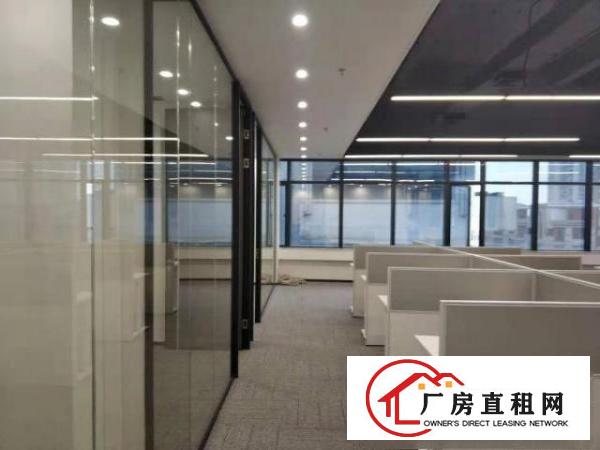  横岗荷坳地铁站出口电商创业园招租