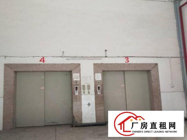  横岗楼上整层面积950方，现成水电线路办公室装修