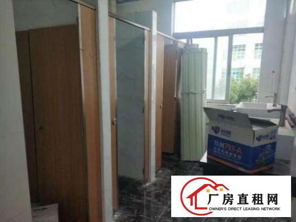  横岗荷坳花园厂房2楼1750平，形象非常好