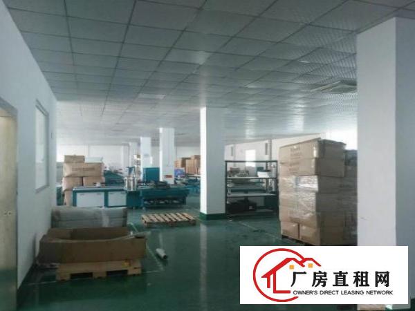  旱塘村业主直租楼上厂房600平方，无公摊面积