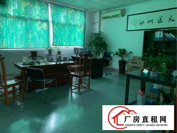  安良安兴路附近900平方电子厂出租，现成装修
