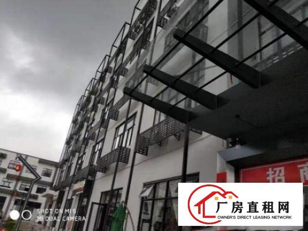  塘坑地铁站二楼办公室26平1400元50平2300元