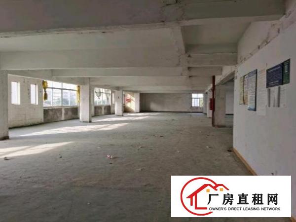  龙岗坪地坪西北通道附近楼上带装修厂房950平出租