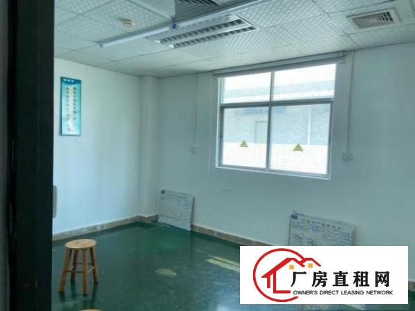  龙岗坪西外国语学校边二楼300平方红本厂房出租便宜有装修