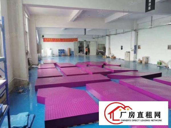  坪地六联鹅公岭2号1260平每层有地坪漆办公室