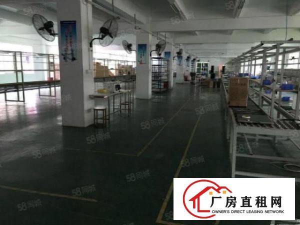  坪地中心村楼上厂房1000平实际面积出租，带装修