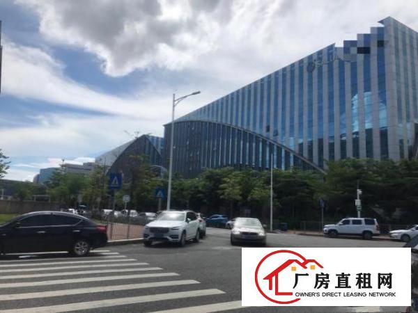  出租厂房3850平方三楼有地坪漆办公室装修