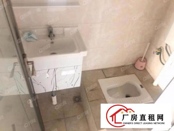  双地铁口.商业繁华地段.写字楼公寓住宅出租出售.可做仓库