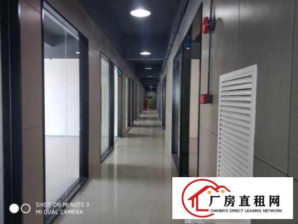  出租龙华新区民治地铁口新出小面积带装修厂房仓库招租