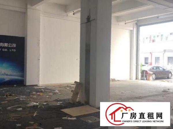 龙华元芬地铁口新出一楼375平厂房，空地大