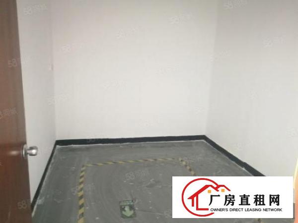  民治精装修厂房120平米，带办公室仓库