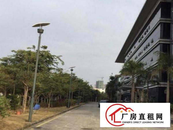  龙胜地铁附近大型工业区新出大量厂房低价招租有小面积可分租