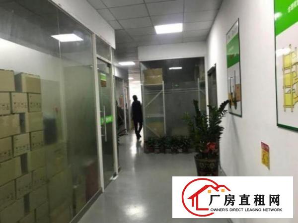  龙华清湖地铁站原房东厂房1400平精装修招租合同期长