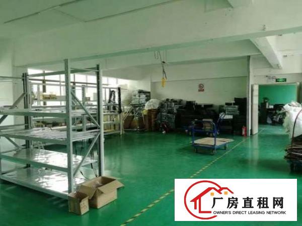  龙华上塘路口新出三楼660平带装修厂房招租