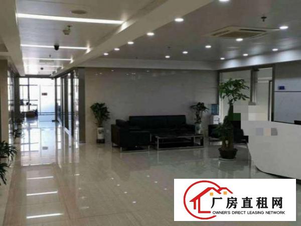  龙胜地铁口新出一套210平3 1格局公摊小形象好