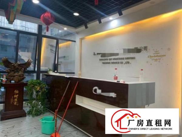  龙华大浪商业中心附近新出精装修厂房620平，原房东直租