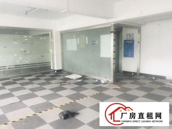  龙华民治新出122平方厂房带装修场地出租