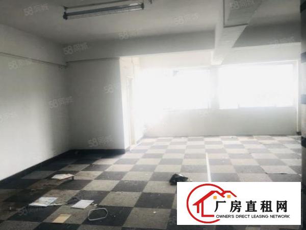  龙华民治新出122平方厂房带装修场地出租