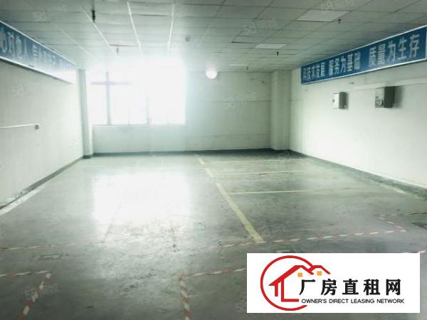  龙华主干道附近新出202平方仓库出租，带部分装修