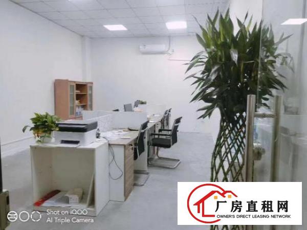  龙华龙胜地铁福龙路旁，园区一楼精装修厂房出租