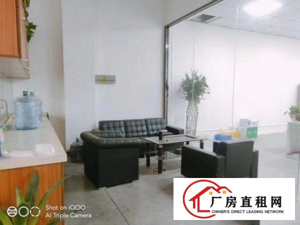  龙华龙胜地铁福龙路旁，园区一楼精装修厂房出租