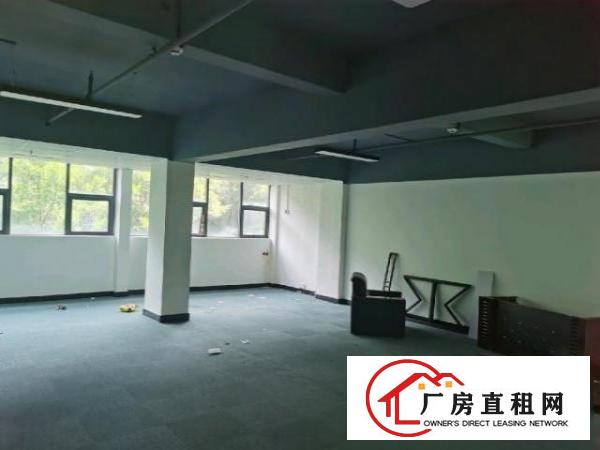  龙华清湖地铁口附近精装修办公室300平出租