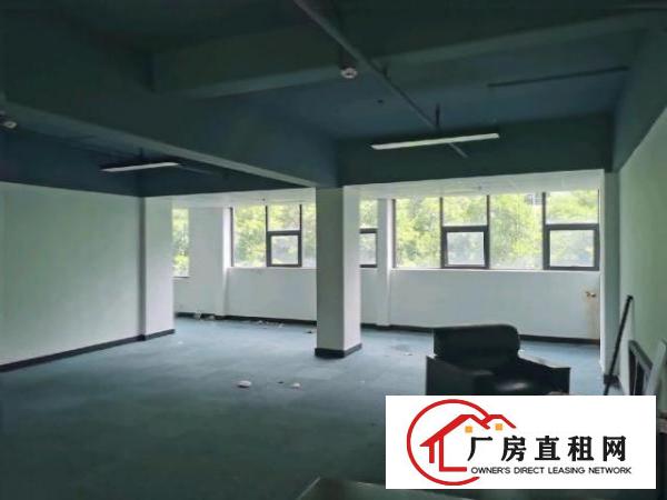  龙华清湖地铁口附近精装修办公室300平出租